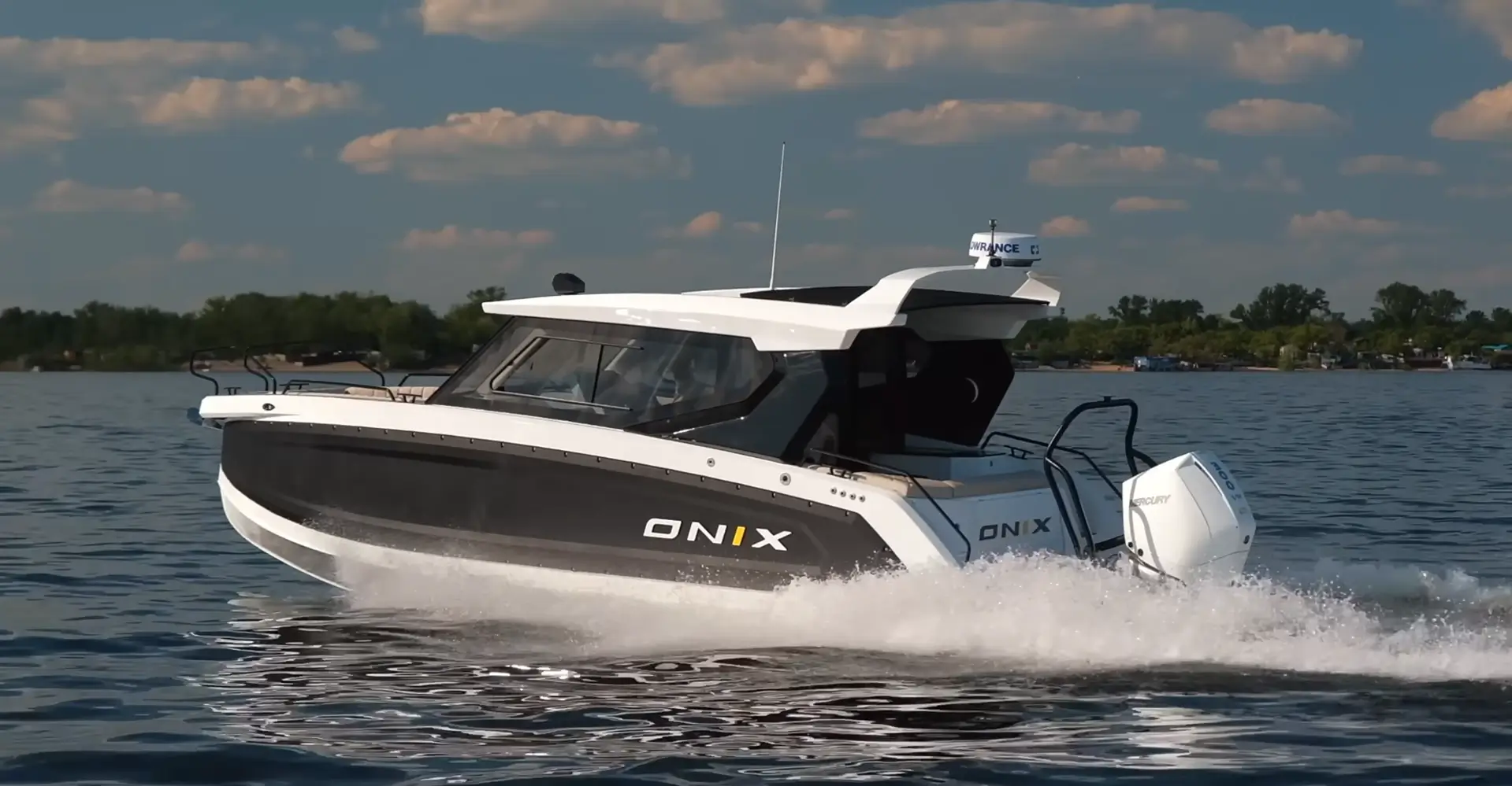 ONIX 850 Cabin