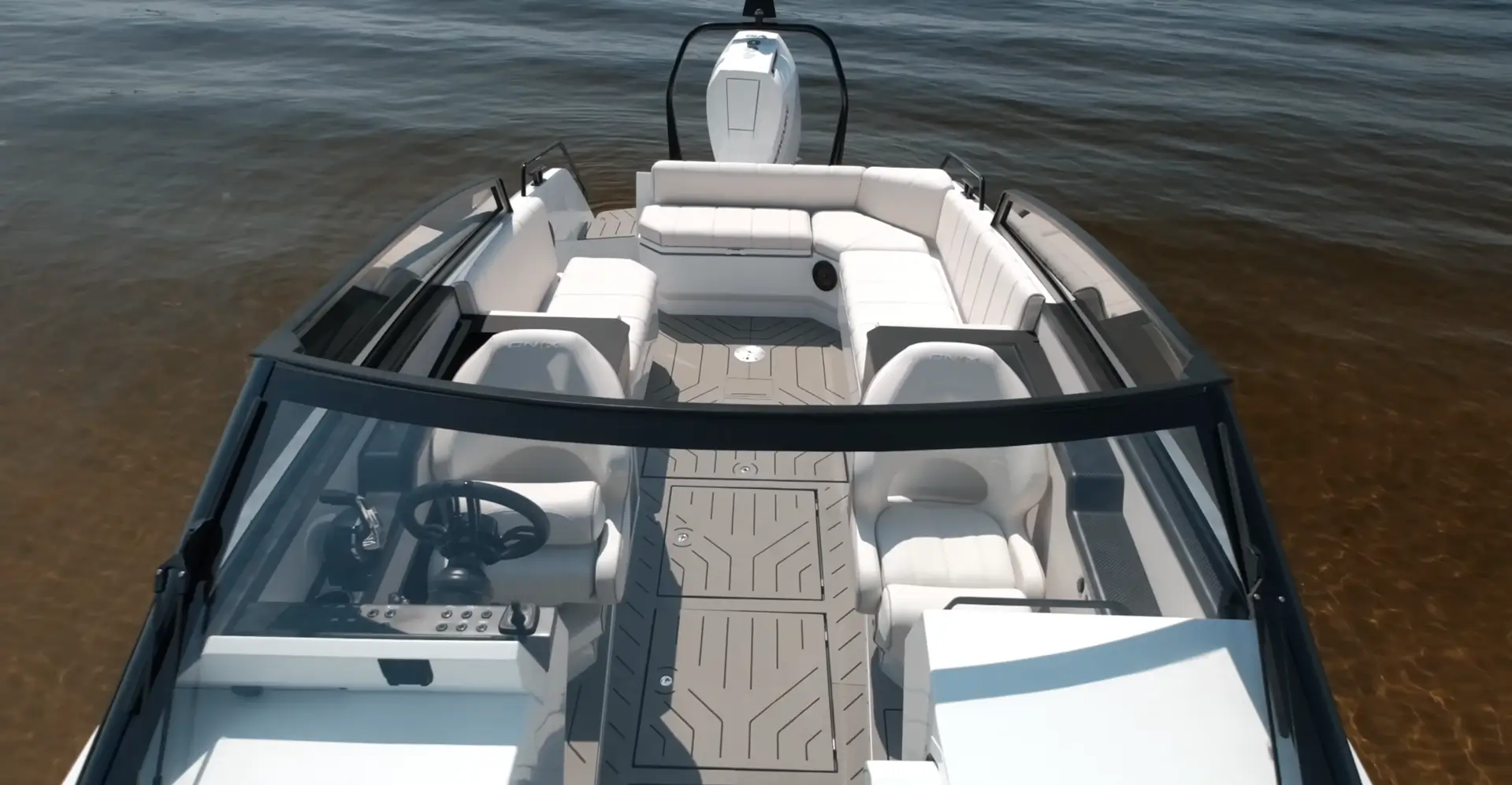 ONIX 850 Day Cruiser