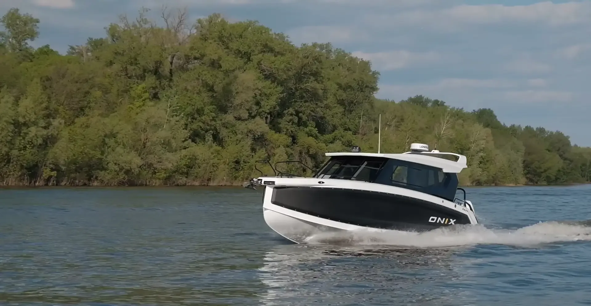 ONIX 850 Cabin
